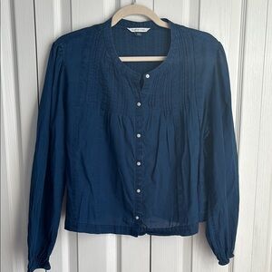 American Eagle Pintuck Balloon Sleeve Button Down Cotton Blouse. Navy Blue. Med